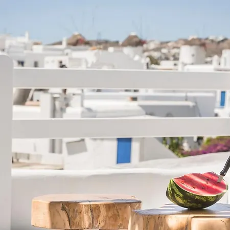 Kostantis Town Vila *