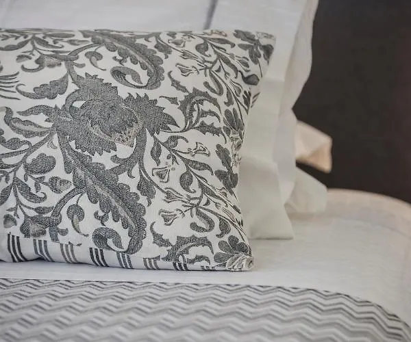 Kostantis Town וילה